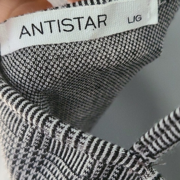 💥3/$25💥Antistar Empire Waist Crossover Mini - Picture 4 of 6